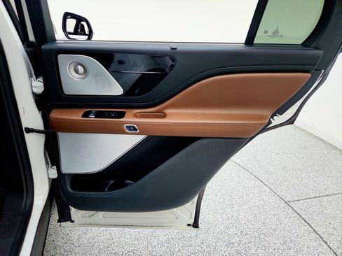 Used 2020 Lincoln Aviator Grand Touring w/ Equipment Group 301A image 29