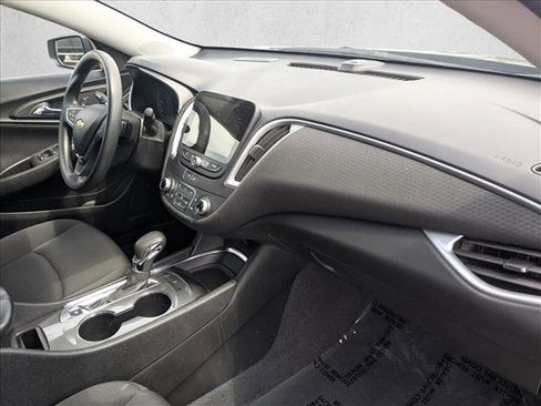 Used 2023 Chevrolet Malibu LT FWD image 19