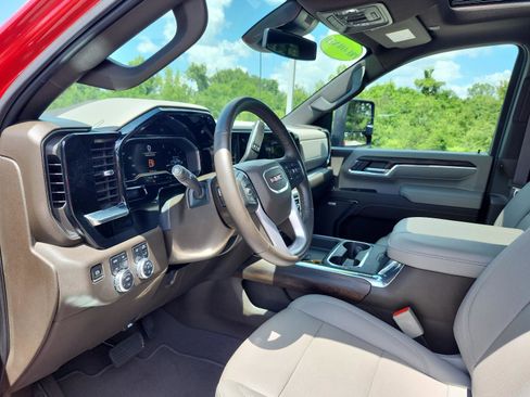 Used 2024 GMC Sierra 3500 SLT w/ SLT Convenience Package AWD/4WD image 19
