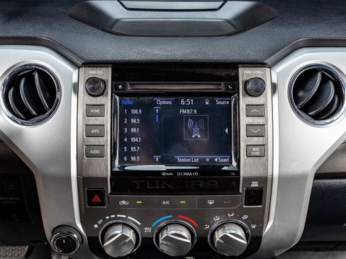 Used 2019 Toyota Tundra SR5 w/ SR5 Upgrade Package image 23