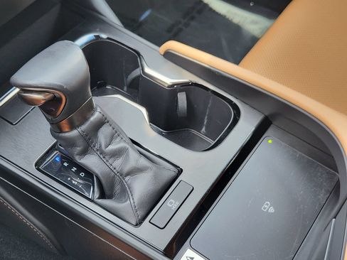 Used 2023 Lexus ES 350 w/ Premium Package FWD image 19