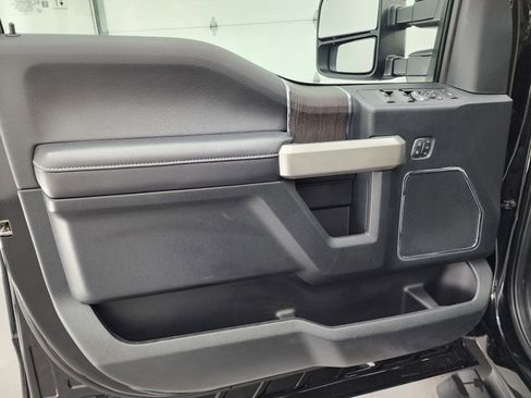 Used 2020 Ford F350 4x4 Crew Cab DRW Super Duty image 49