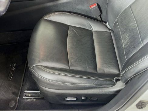 Used 2021 Nissan Altima 2.5 Platinum AWD/4WD image 21