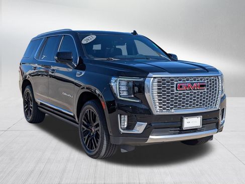 Used 2023 GMC Yukon Denali w/ Denali Reserve Package AWD/4WD image 8