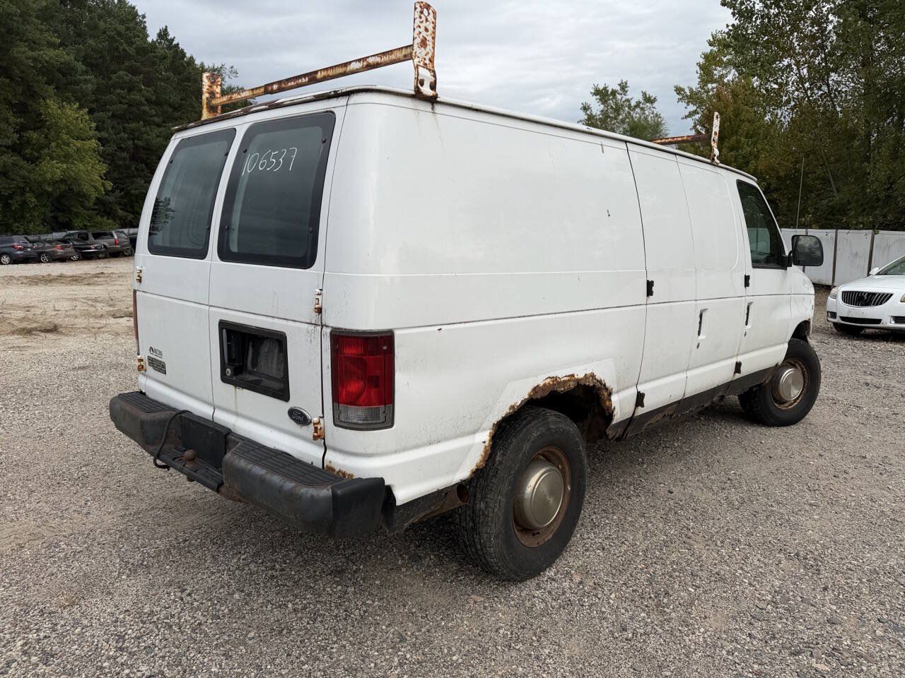 Used 1999 Ford E-350 and Econoline 350 Super Duty RWD image 5
