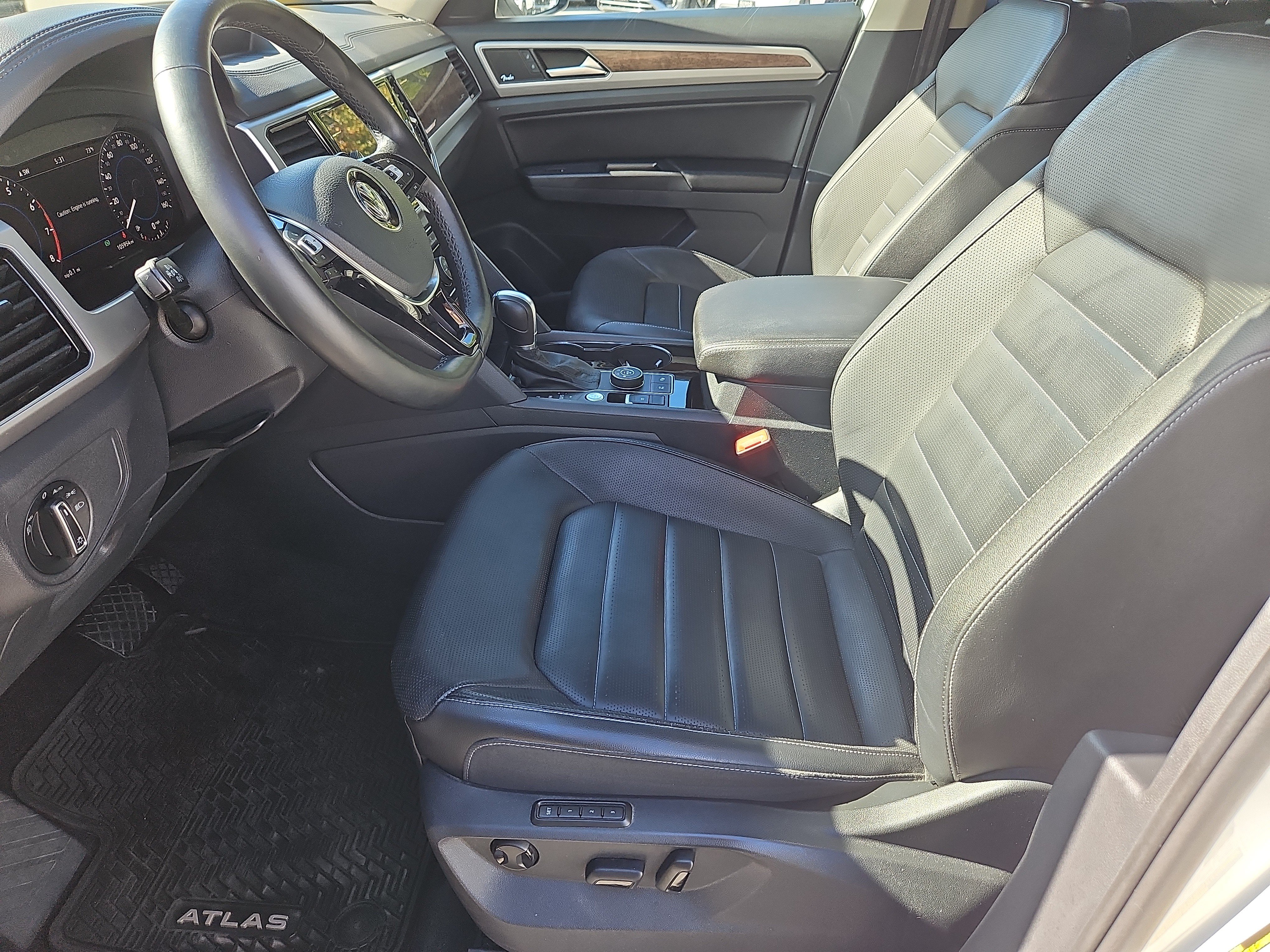 Used 2018 Volkswagen Atlas SEL Premium AWD/4WD image 34