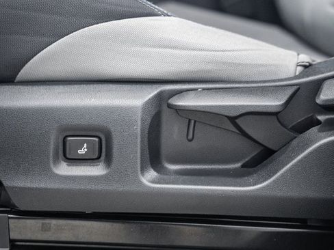 Used 2024 Toyota Tacoma TRD Sport image 39