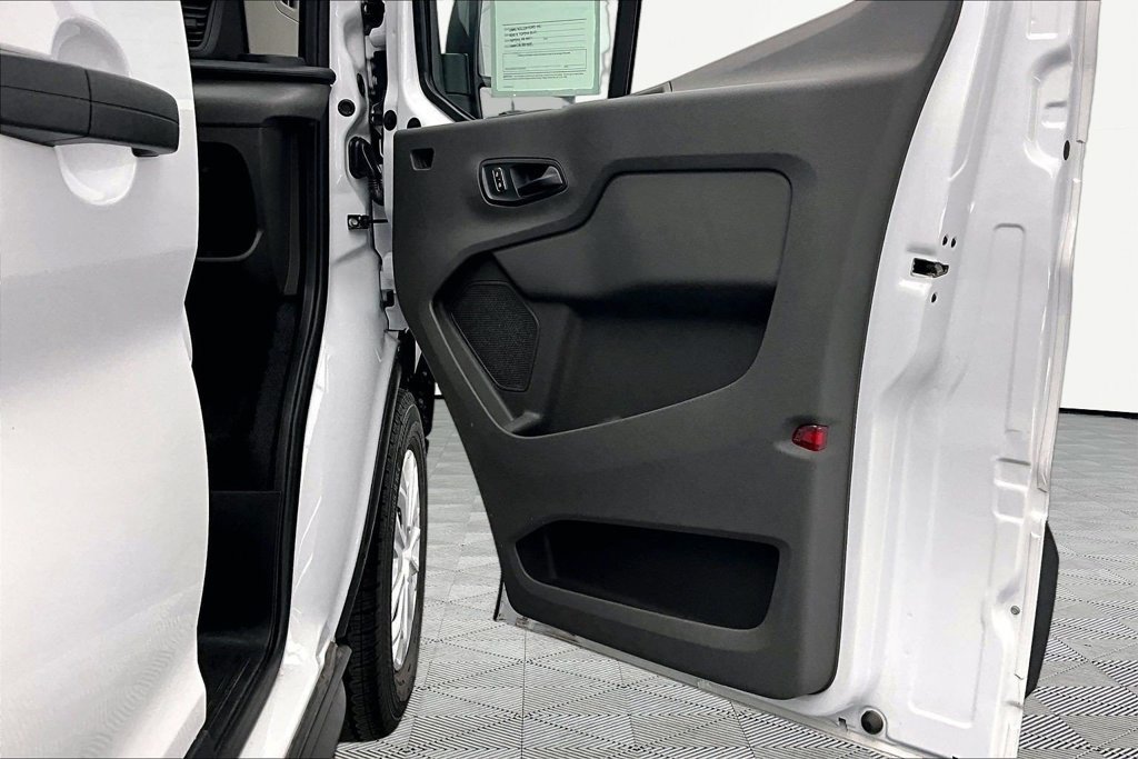 Used 2026 Ford Transit 150 Low Roof w/ Exterior Upgrade Package RWD image 24