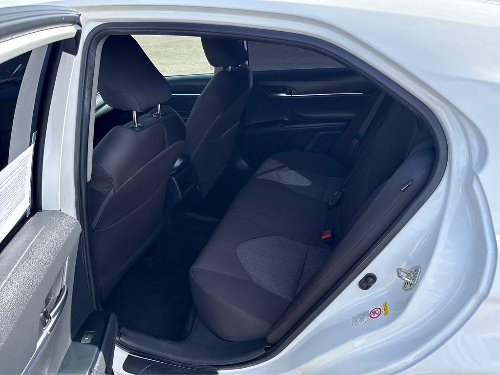 Used 2019 Toyota Camry LE FWD image 10