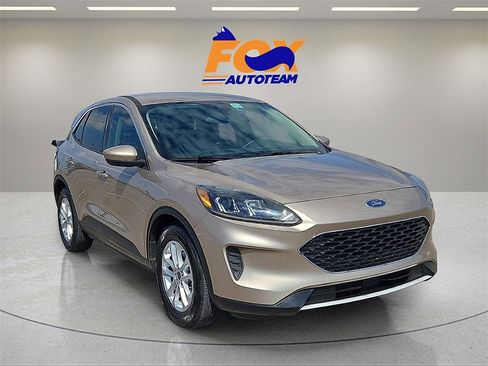 Used 2020 Ford Escape SE image 7