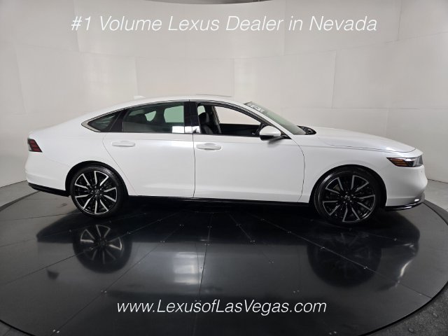 Used 2023 Honda Accord Touring image 7
