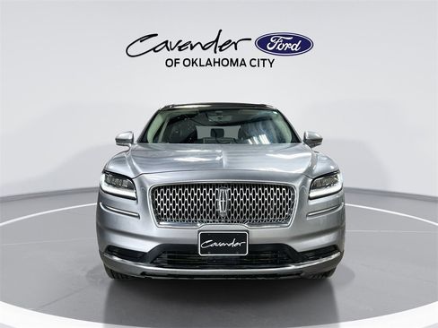 Used 2021 Lincoln Nautilus Reserve image 3