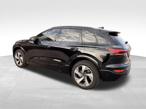 Used 2025 Audi Q6 e-tron Premium w/ Convenience Package AWD/4WD image 10