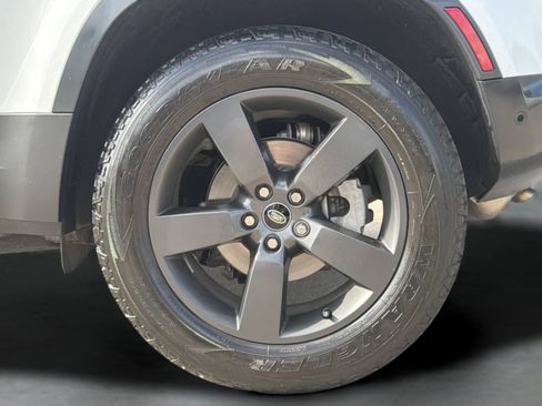 Used 2022 Land Rover Defender 110 S AWD/4WD image 11