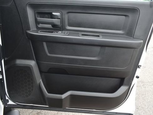 Used 2022 RAM 1500 Express w/ Wheel & Sound Group AWD/4WD image 40