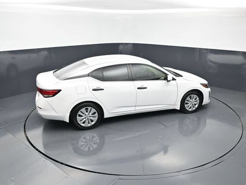 Used 2025 Nissan Sentra S w/ Lighting Package FWD image 26