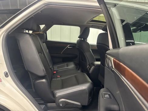 Used 2020 Lexus RX 350L Premium w/ Premium Package AWD/4WD image 23