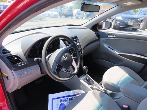 Used 2012 Hyundai Accent GLS w/ Premium Pkg 3 FWD image 15