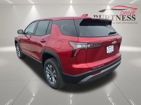 New 2026 Chevrolet Equinox LT w/ Convenience Package II AWD/4WD image 4