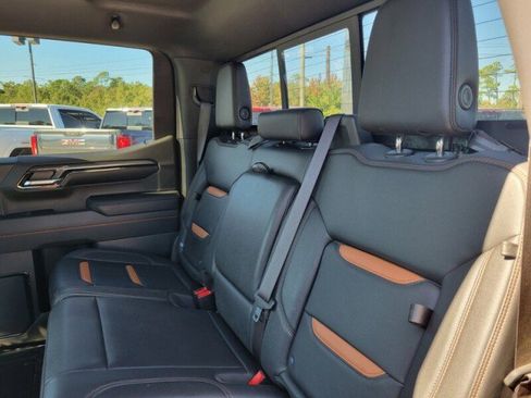 Used 2023 GMC Sierra 1500 AT4 w/ AT4 Premium Package image 25