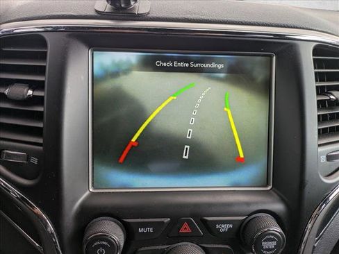 Used 2018 Jeep Grand Cherokee Trailhawk w/ Trailhawk Luxury Group image 12