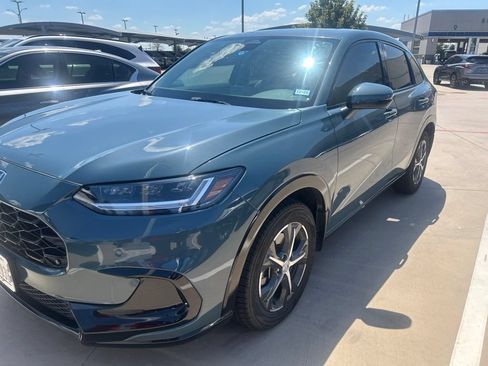 Used 2024 Honda HR-V EX-L image 2