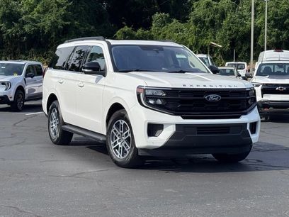Used 2025 Ford Expedition Active