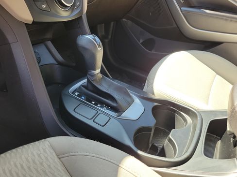 Used 2015 Hyundai Santa Fe Sport FWD image 29