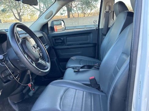 Used 2022 RAM 1500 Tradesman w/ Chrome Appearance Group image 10