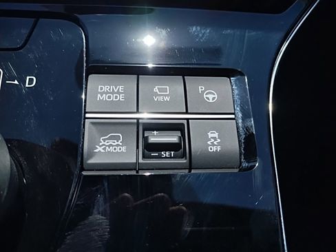 Certified 2023 Subaru Solterra AWD image 33