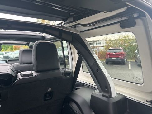 New 2025 Jeep Wrangler Sahara image 38