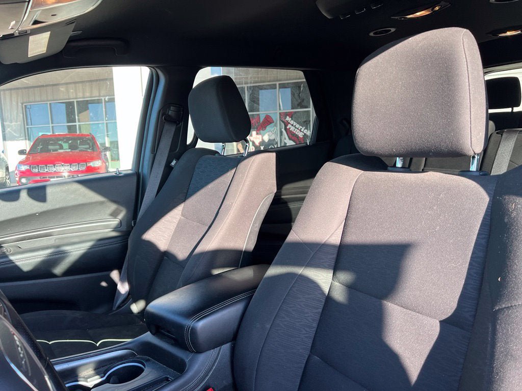 Used 2022 Dodge Durango SXT w/ Blacktop Package AWD/4WD image 13