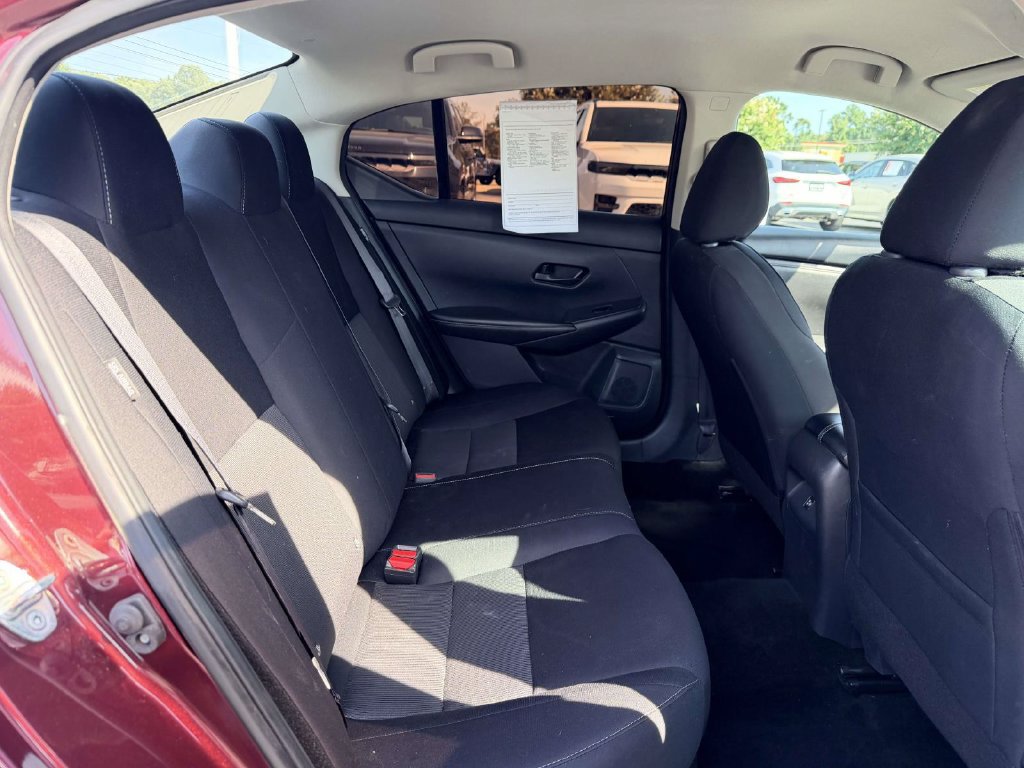 Used 2024 Nissan Sentra SV FWD image 10