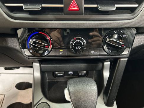 Certified 2024 Kia Seltos LX AWD/4WD image 16