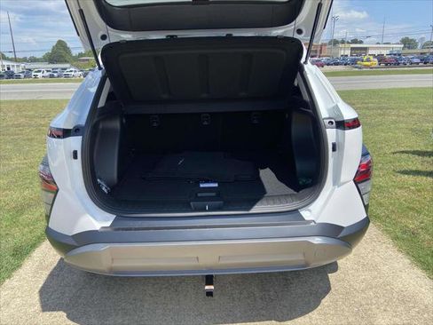 New 2026 Hyundai Kona SEL Premium FWD image 8