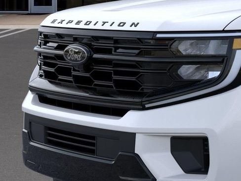 New 2026 Ford Expedition Max Platinum w/ Stealth Appearance Package AWD/4WD image 17