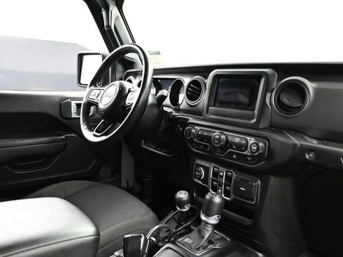 Used 2022 Jeep Wrangler Unlimited Sport AWD/4WD image 13