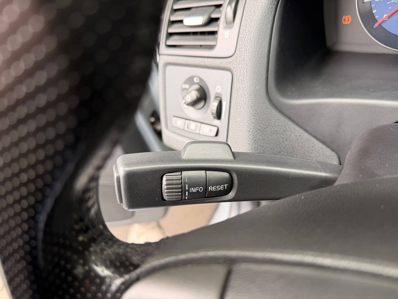 Used 2009 Volvo C30 T5 FWD image 26