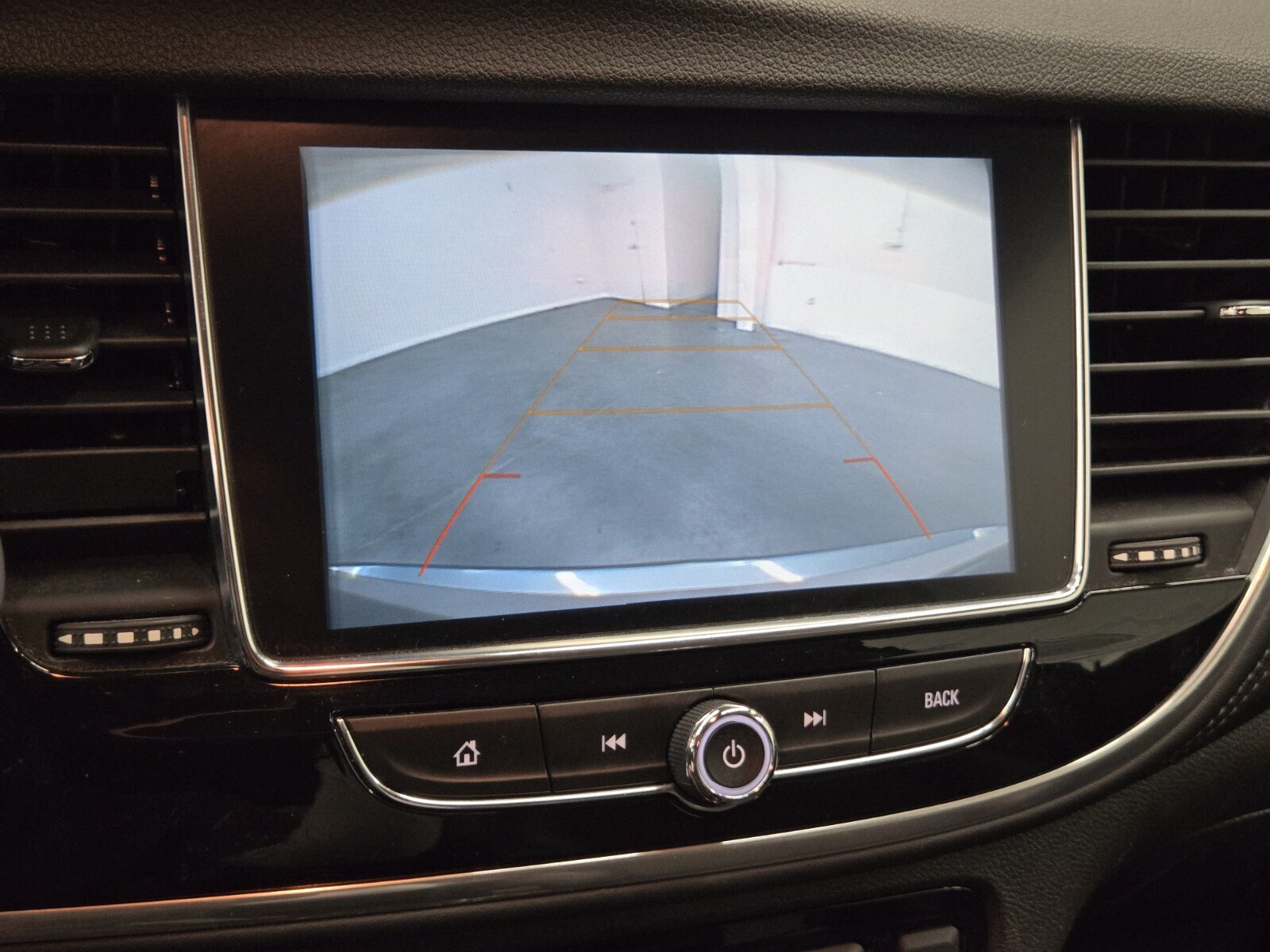 Used 2019 Buick Encore Preferred FWD image 18