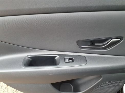 Used 2025 Hyundai Elantra N Line image 11