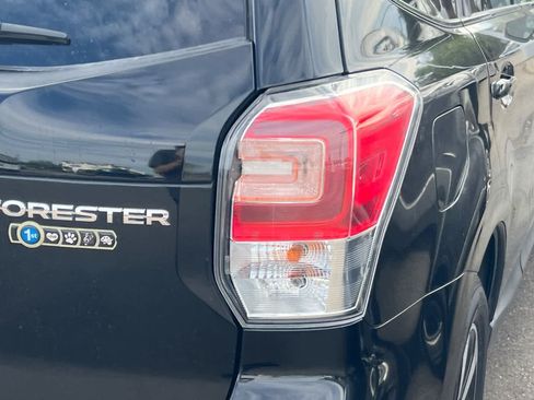 Used 2018 Subaru Forester 2.5i Limited AWD/4WD image 18