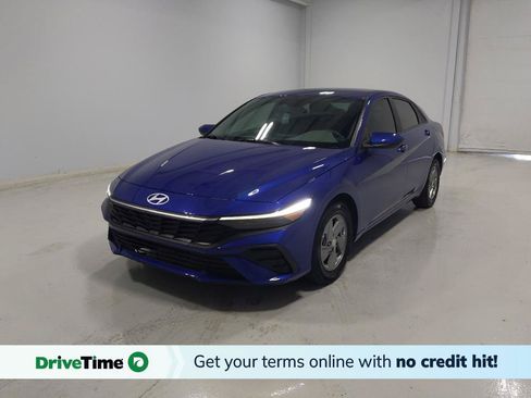 Used 2025 Hyundai Elantra SE FWD image 1