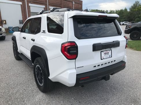 Certified 2026 Toyota 4Runner TRD Off-Road Premium AWD/4WD image 6