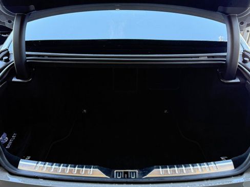 Used 2022 Bentley Flying Spur V8 AWD/4WD image 21