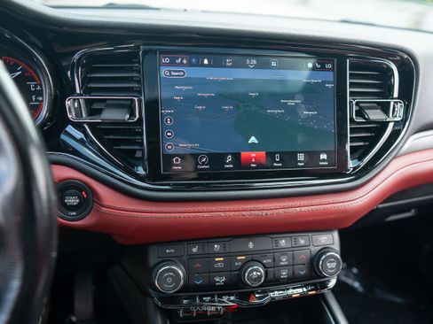 Used 2021 Dodge Durango R/T w/ Technology Group AWD/4WD image 30