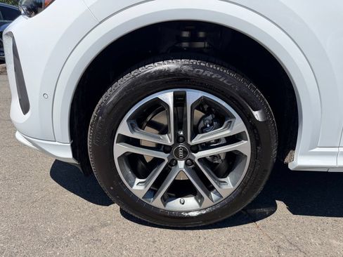 New 2026 Audi Q5 Premium AWD/4WD image 8