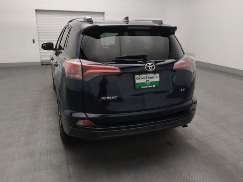 Used 2018 Toyota RAV4 LE FWD image 6