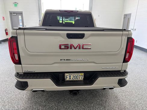 Used 2026 GMC Sierra 1500 Denali w/ Denali Reserve Package AWD/4WD image 4