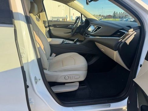 Used 2020 Buick Enclave Essence w/ Sound and Sites Package AWD/4WD image 12