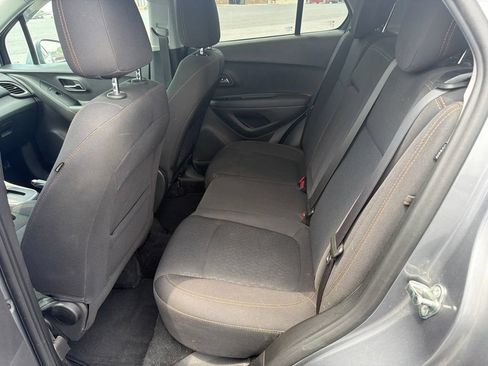 Used 2020 Chevrolet Trax LS w/ Tint and Cruise Package AWD/4WD image 19